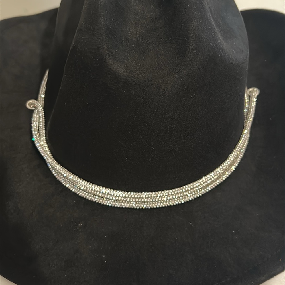 Ladies hat - Picture 4 of 4